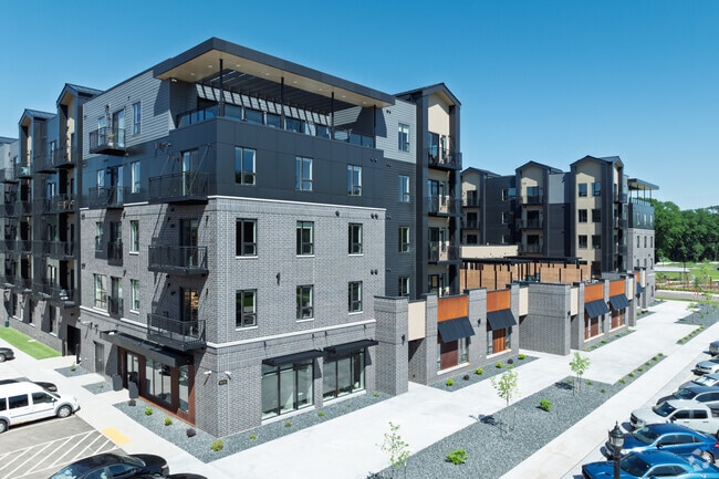 Cannery Square North, Eau Claire, WI 54703 - photo 2