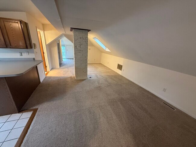 309 W Doty St unit 3, Madison, WI 53703 - photo 3