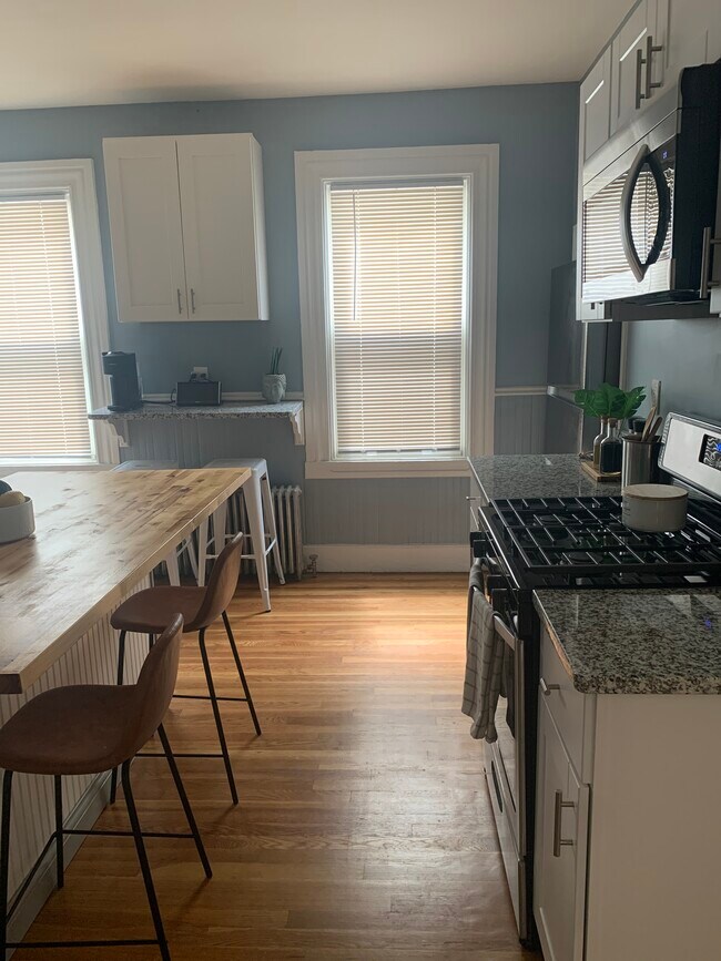 130 Sutton St Unit 1, Providence, RI 02903
