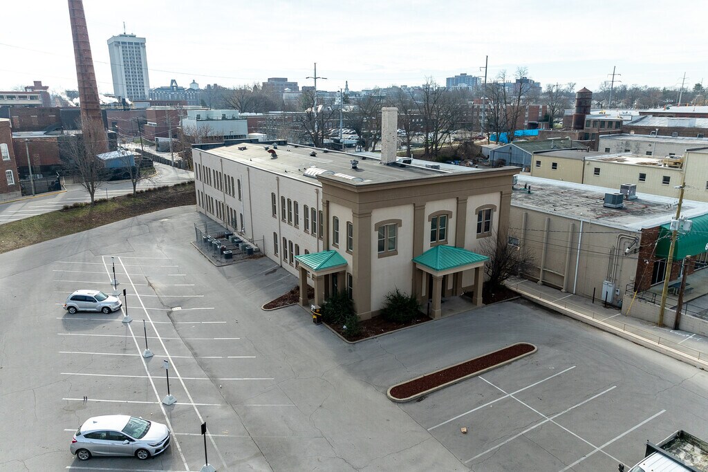 Montessori High School in Lexington, Kentucky serves 12 students in grades 9-12.