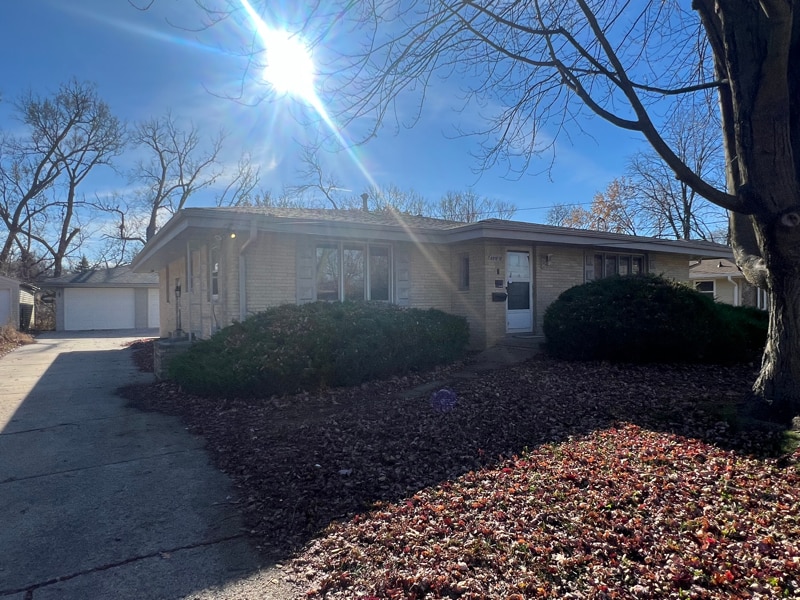 6210 Franklin Ave, Des Moines, IA 50322 - photo 1