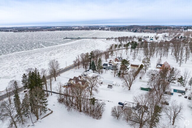 Some of Auburn's largest properties are found right outside the city limits on secluded estates, along the shores of Owasco Lake.