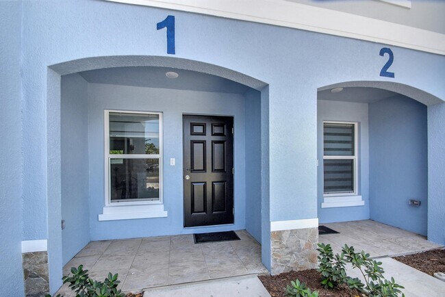 3871 Patio Ct, Lake Worth Beach, FL 33461 - photo 5