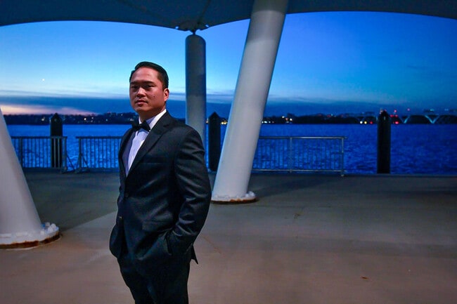 Agent Photo