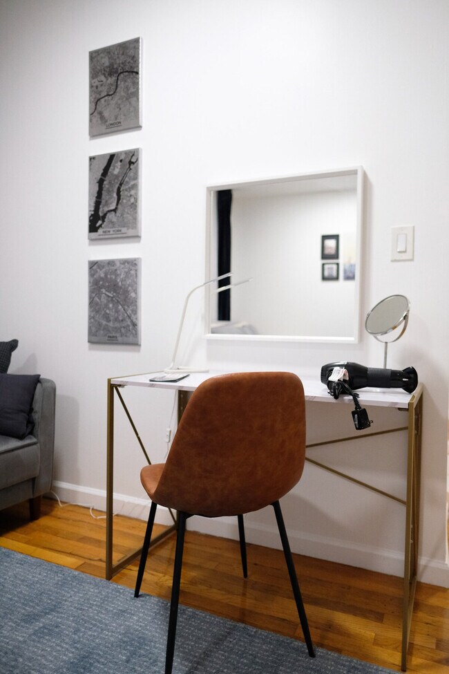 317 E 75th St unit ID1031993P, New York, NY 10021 - photo 6