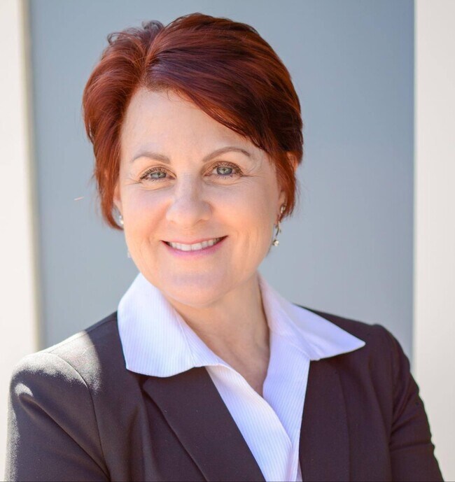 Karen Moreau