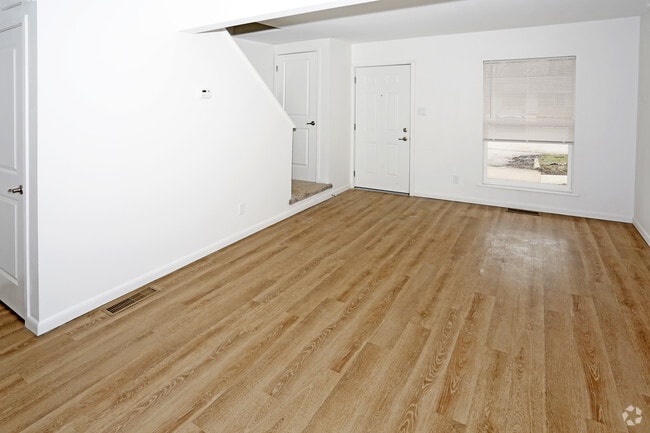 2BR,1.5BA, Townhouse