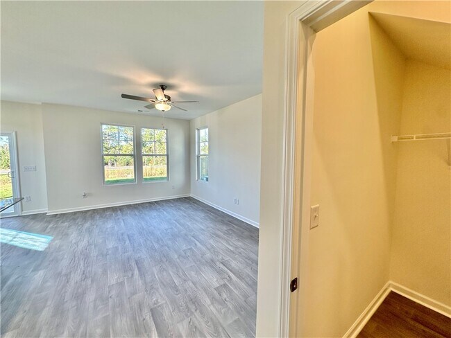 582 Seaborn Cir, Pendleton, SC 29670 - photo 5