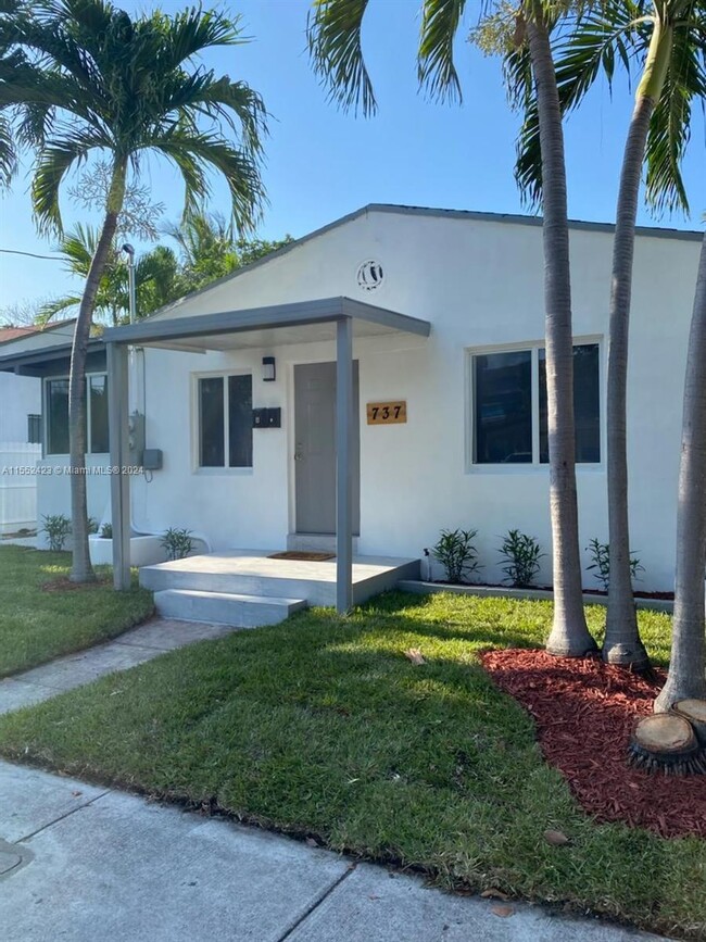 737 NW 41st St, Miami, FL 33127