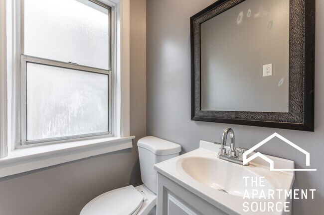 5662 N Ridge Ave unit 2B, Chicago, IL 60660 - photo 7