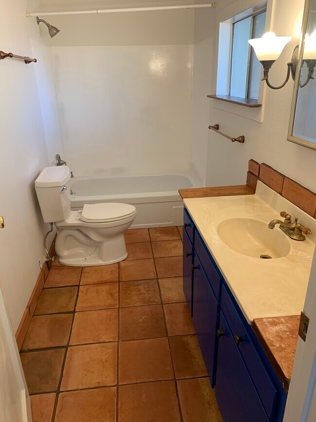 18300 Clayton Ave unit Clayton, Sonoma, CA 95476 - photo 6
