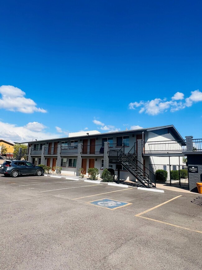 Spring Leaf Apartments, Tempe, AZ 85281 - photo 5