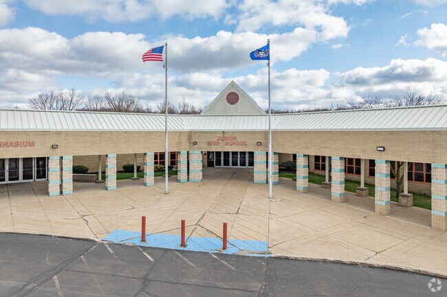 Harbor Creek Junior High School has earned an overall grade of B+ from Niche.