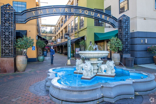 Residents of Wilder can find dining and entertainment in Downtown Orinda.