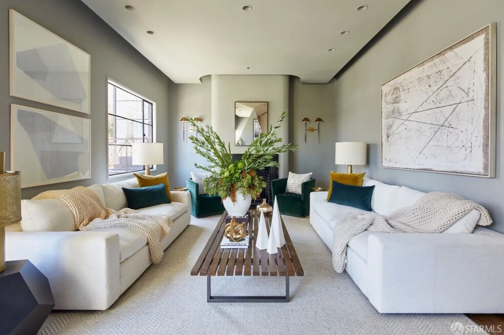 2211 Leavenworth St unit 1 private room in 3, San Francisco, CA 94133 - photo 1