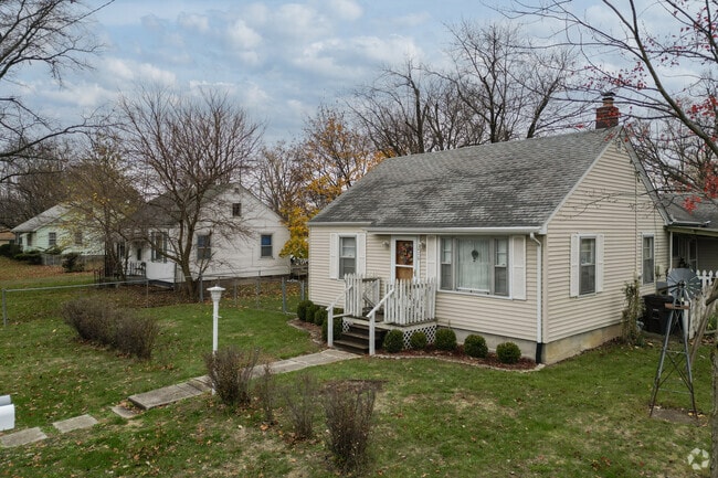 Lincolnshire is a residential area just outside of Fort Wayne.