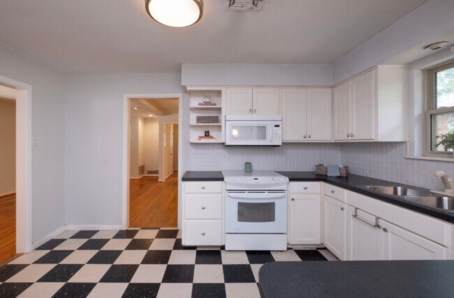 7403 L St, Little Rock, AR 72207 - photo 6