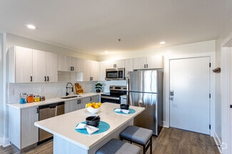 120 Malibu Dr, Clarksville, TN 37043