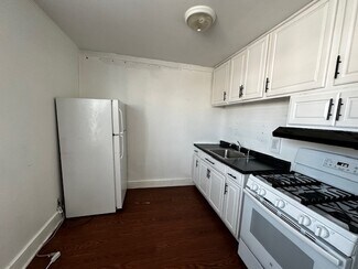 23 S Dubuque St Unit 1, Iowa City, IA 52240