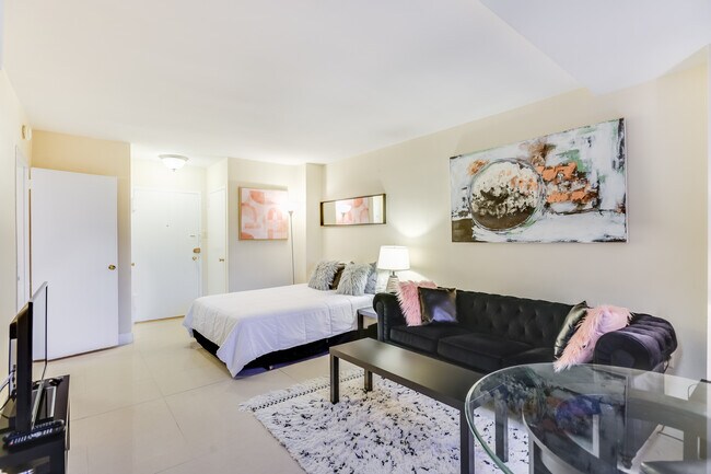 1111 Arlington Blvd unit 546, Arlington, VA 22209 - photo 2