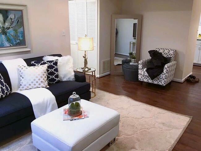 9169 Wrenwood Ln unit 9169 Wrenwood, Saint Louis, MO 63144 - photo 5