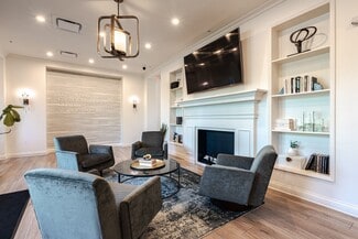 200 W Main St, New Albany, OH 43054