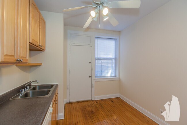 850 W Cornelia Ave unit 3S-857, Chicago, IL 60657 - photo 5