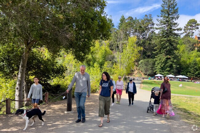 Temescal Regional Recreation Area is the perfect place for a morning hike.