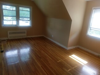 217-6 132nd Rd, Queens, NY 11413