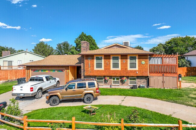 Regency features gorgeous homes alongside traditional style dwellings.