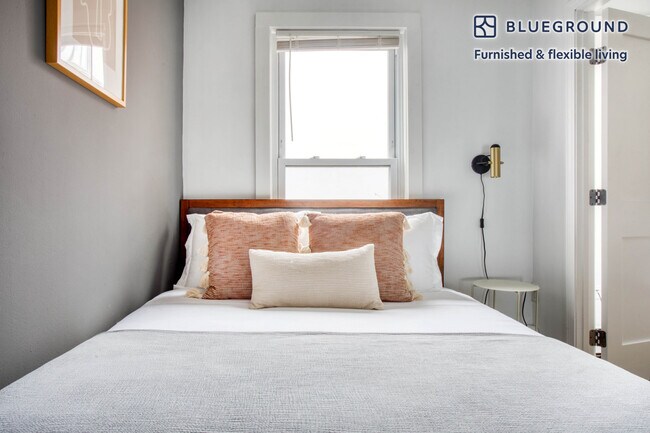 538 E Broadway unit FL4-ID474, Boston, MA 02127 - photo 7