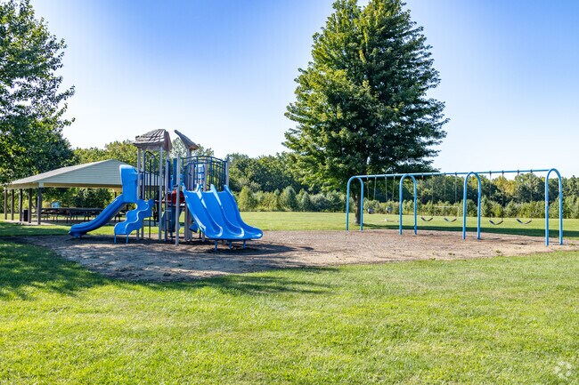 Lewis Park and Trails connects to the Sangamon Valley Trail in Harrison Park.