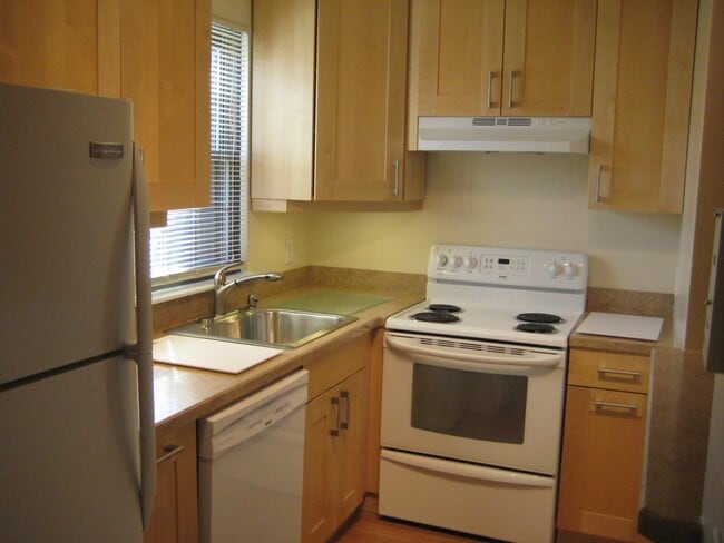 440 S State St unit D2, Newtown, PA 18940 - photo 5