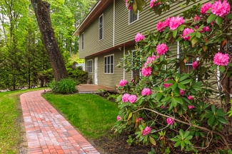 4 Jessica Ln, Hudson, NH 03051