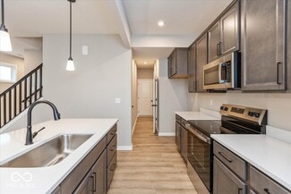 885 Rosebud Ln, Greenfield, IN 46140