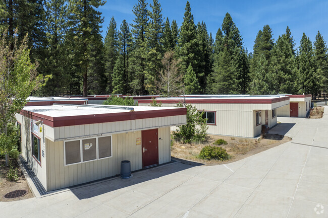 Modular classrooms at Alder Creek Middle School.