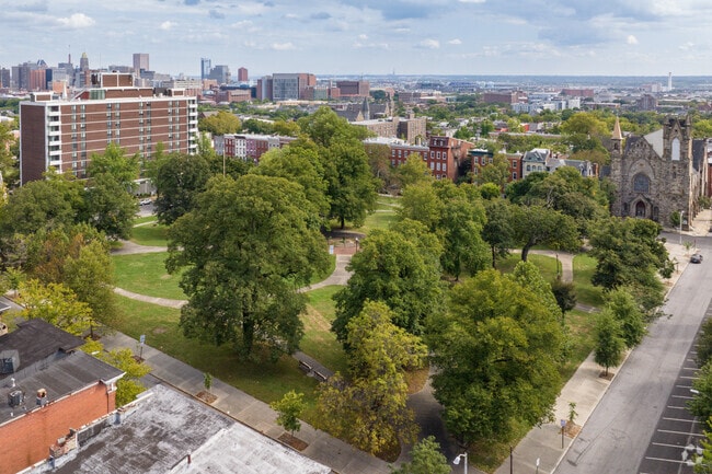 Lafayette Square park is a Harlem Park staple to get some fresh air.