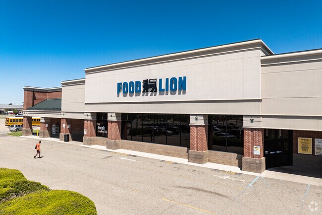 Parkview residents shop local at Food Lion in Newmarket South Shopping Center, just blocks away.