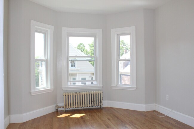 61 Wenham St unit 2, Jamaica Plain, MA 02130 - photo 5
