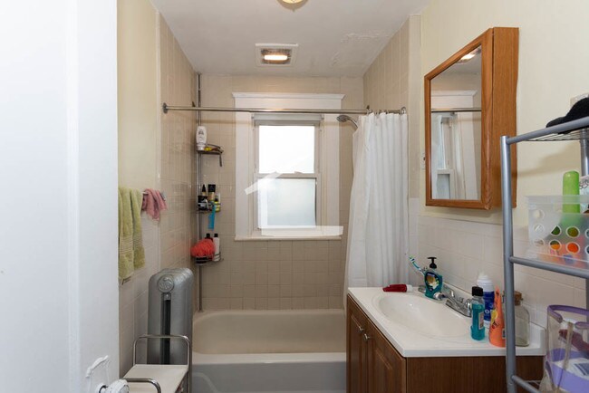 122 Bennett St unit 1, Brighton, MA 02135 - photo 3