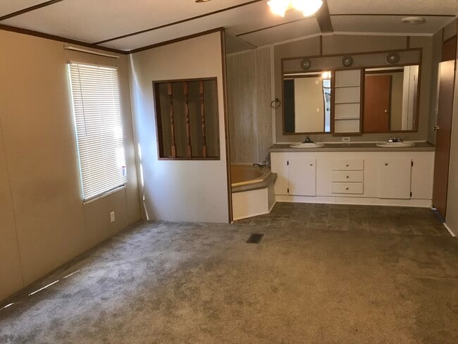 133 James Way, Dandridge, TN 37725 - photo 4