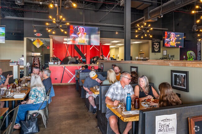 Freedom Brothers Pizzeria & Alehouse near Ranch View serves up an amazing pizza.