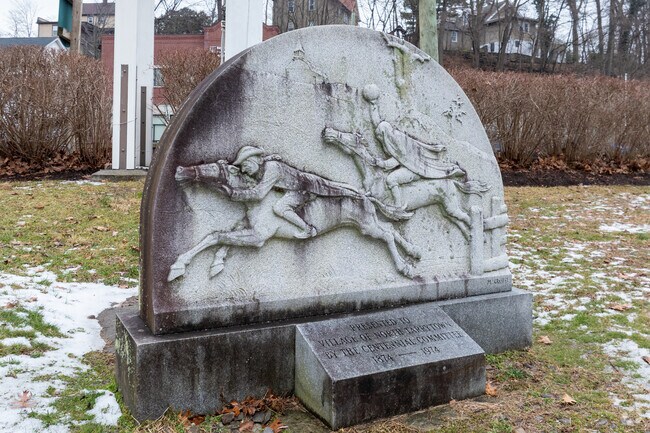 All around Sleepy Hollow Village the town will remind you of its haunting folklore.