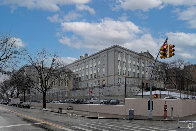 Bronx High School of Business serves 301 students in 9 - 12.