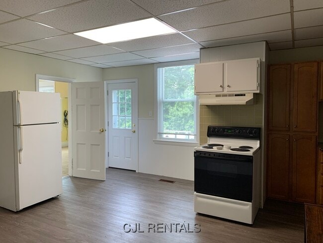 275 Crescent St unit 1, Waltham, MA 02453 - photo 6