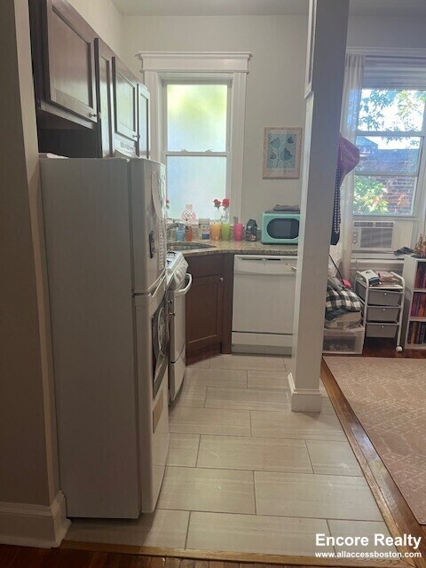 1193 Commonwealth Ave unit 22, Boston, MA 02134 - photo 3