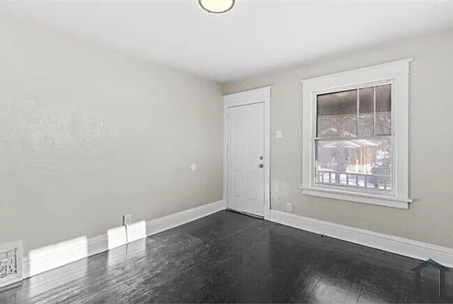 5415 Hamilton Ave, Saint Louis, MO 63136 - photo 5