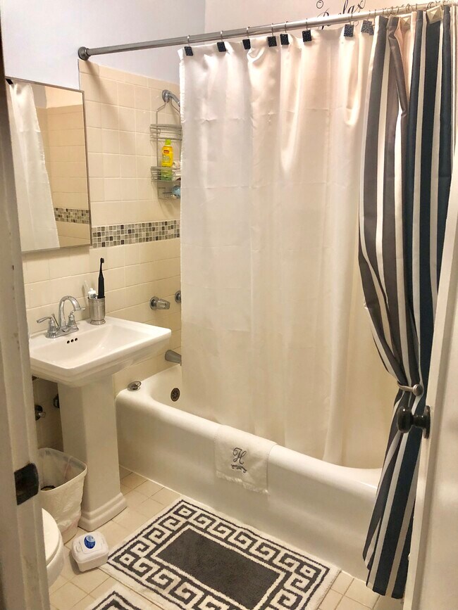 5843 Haas Ave, Los Angeles, CA 90047 - photo 2