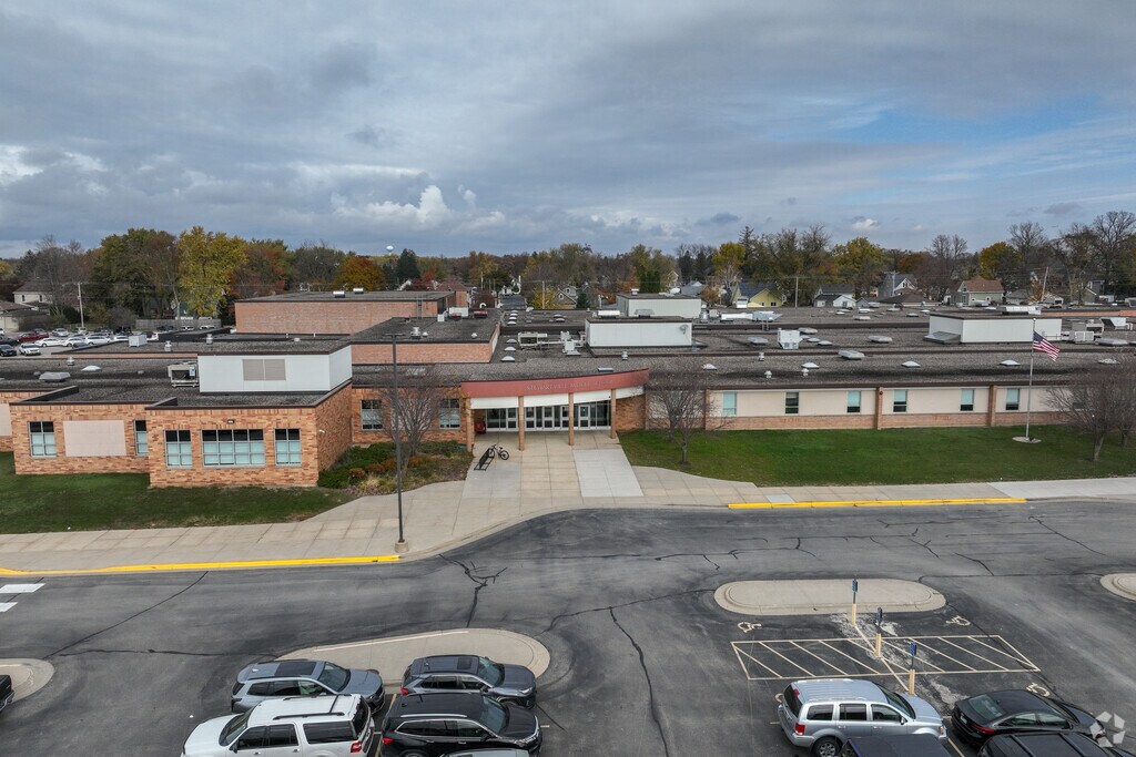 Stewartville Middle & Senior High School