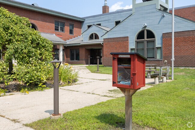 Alfred Elementary School is staffed by a dedicated team of teachers and administrators.